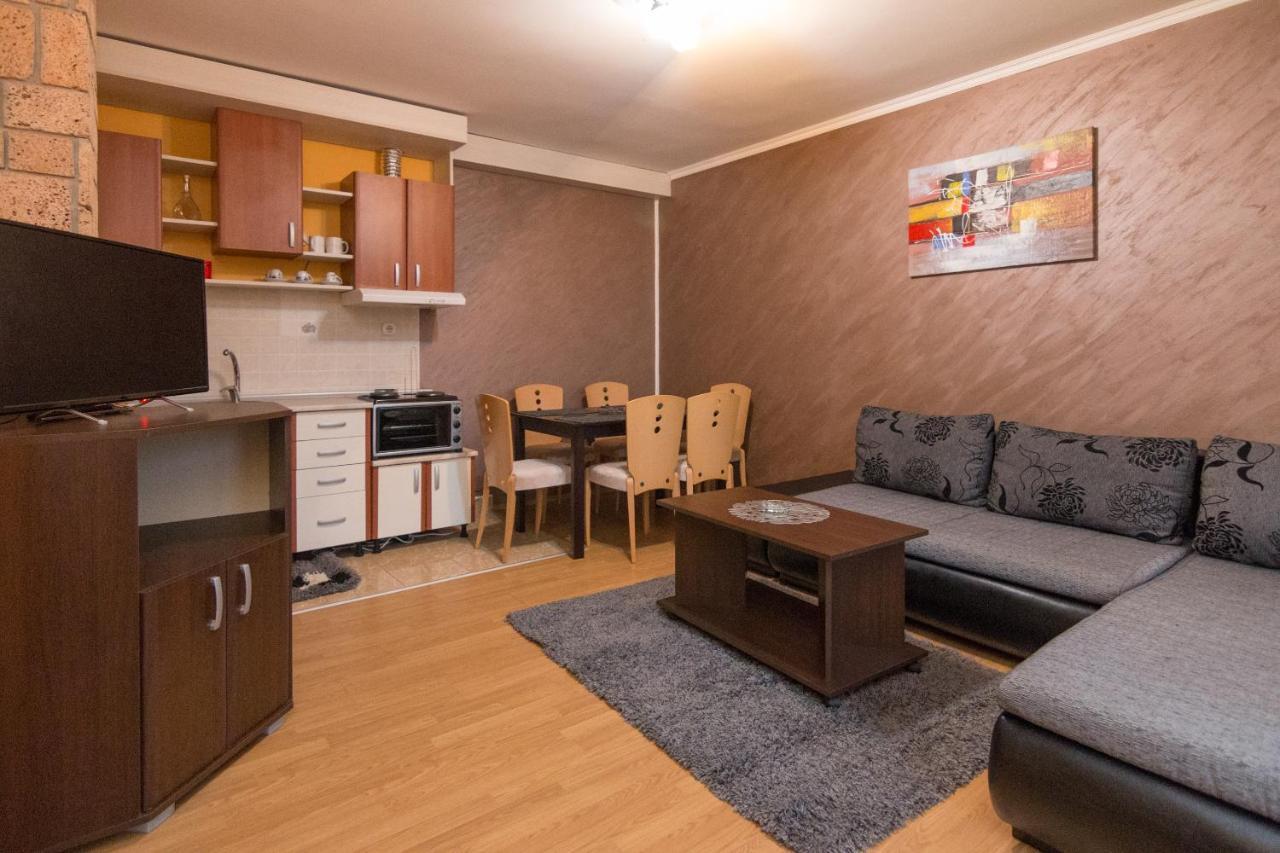 Apartments Andric Kaludjerske Bare Eksteriør billede